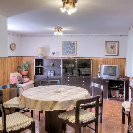Dom wakacyjny Maria Di Torre With Private Pool Near Porec 4 Km From The Sea Tar-Vabriga